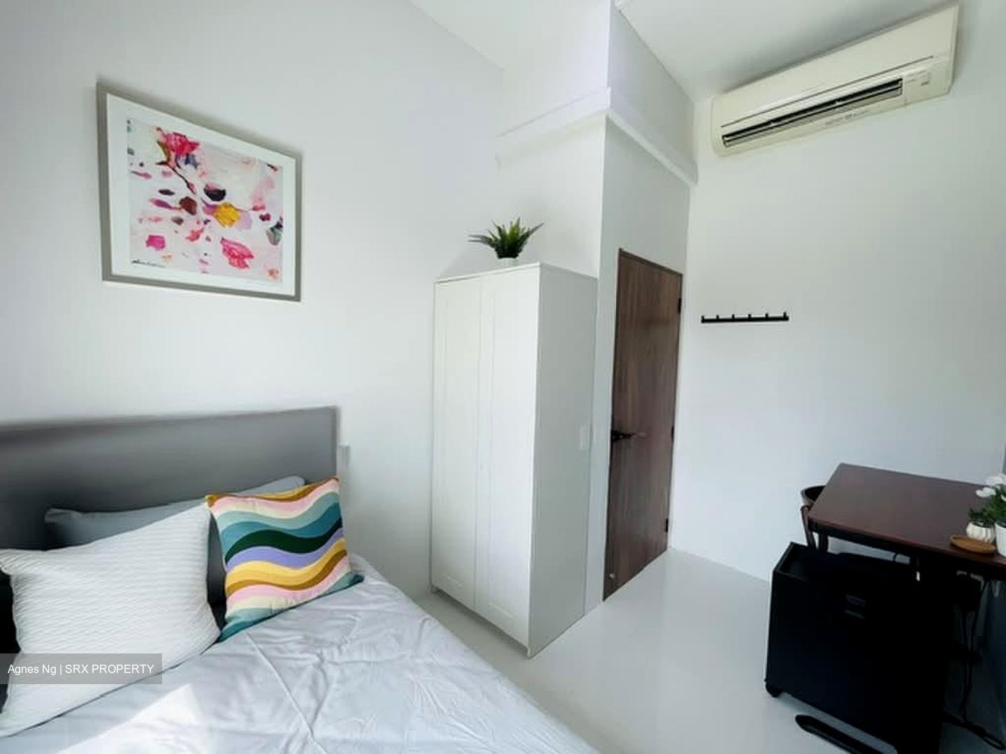 West Coast Drive (D5), Terrace #575296581